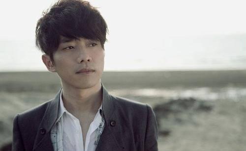 娱乐吃瓜爆料张栋梁,揭秘明星背后的故事